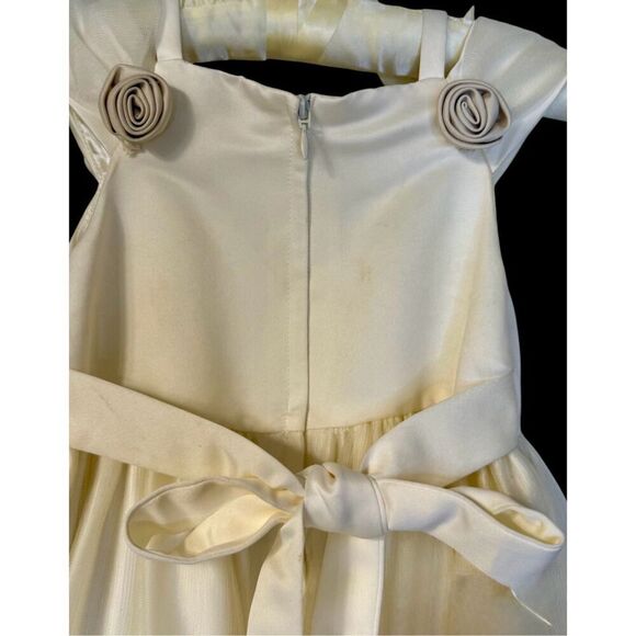 Cinderella Girls Sz. 5 Ivory 3D Roses Party/Wedding/Easter Dress - Picture 5 of 11